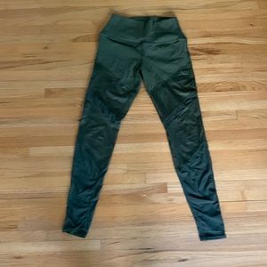ALO Yoga leggings